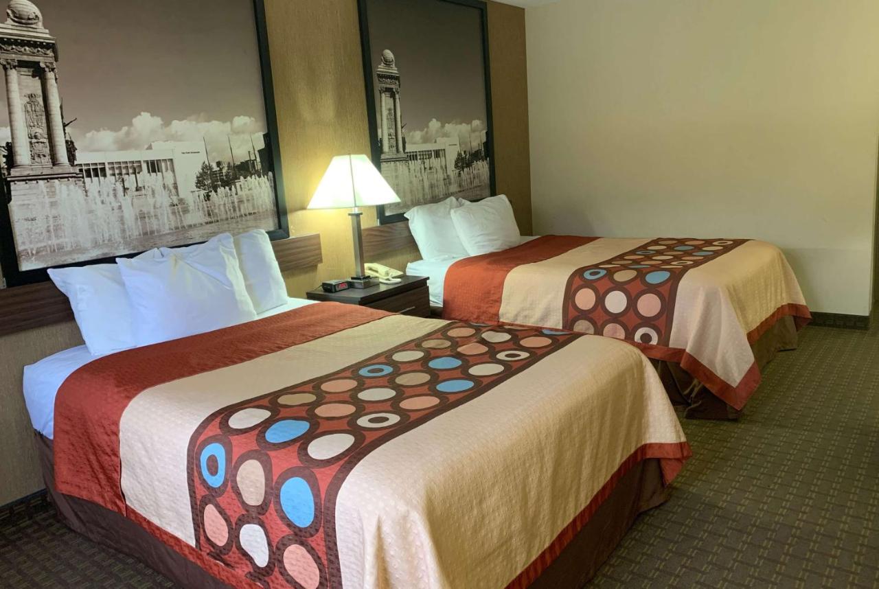 Super 8 By Wyndham Liverpool/Clay/Syracuse Area Екстериор снимка