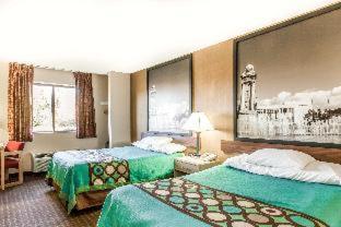 Super 8 By Wyndham Liverpool/Clay/Syracuse Area Стая снимка
